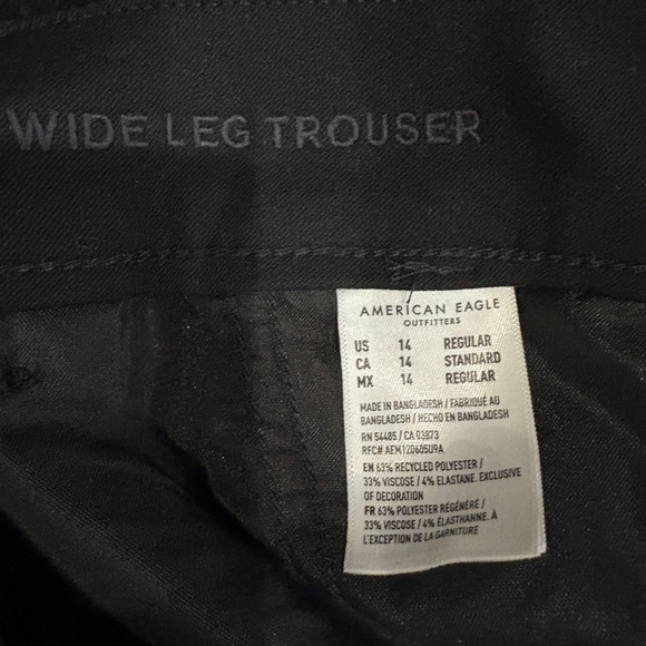American Eagle
Wide leg trouser
Size 14
Black - Picture 3 of 3